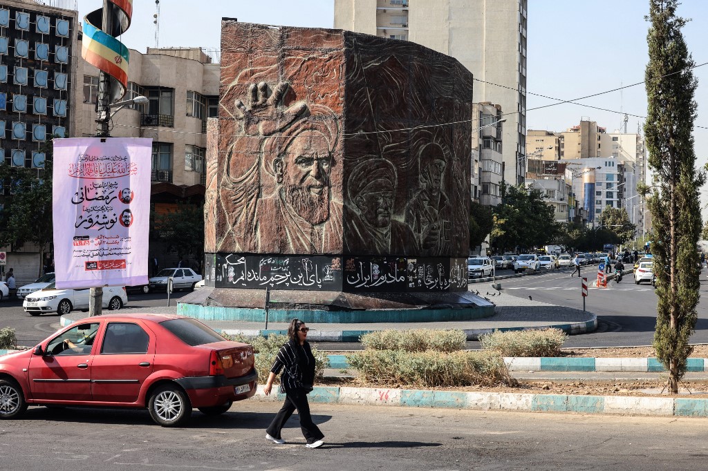 إيران تنتقد كندا لدعمها ادعاء الإمارات بجزر الخليج الثلاث